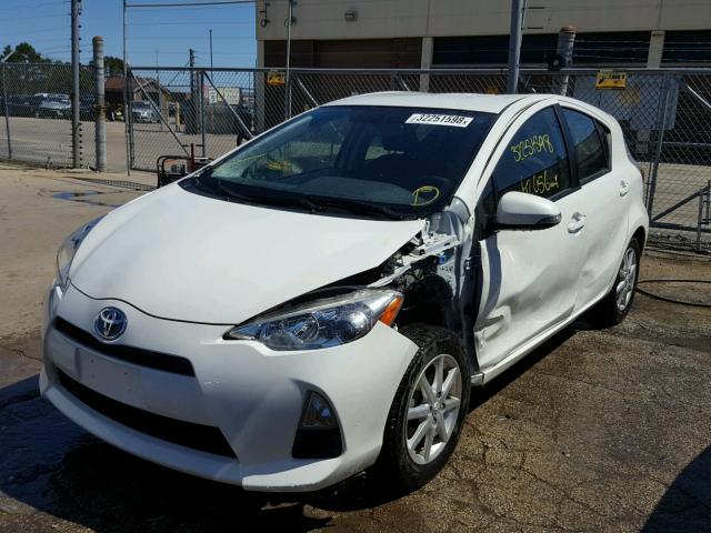 JTDKDTB38D1530478 - 2013 TOYOTA PRIUS C WHITE photo 2