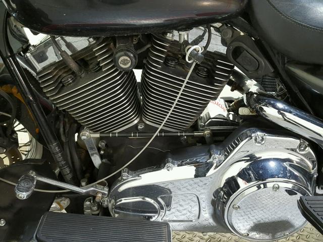 1HD1FC4117Y640574 - 2007 HARLEY-DAVIDSON FLHTCUI Қара фото 11