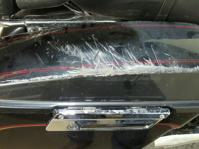 1HD1FC4117Y640574 - 2007 HARLEY-DAVIDSON FLHTCUI Қара фото 17