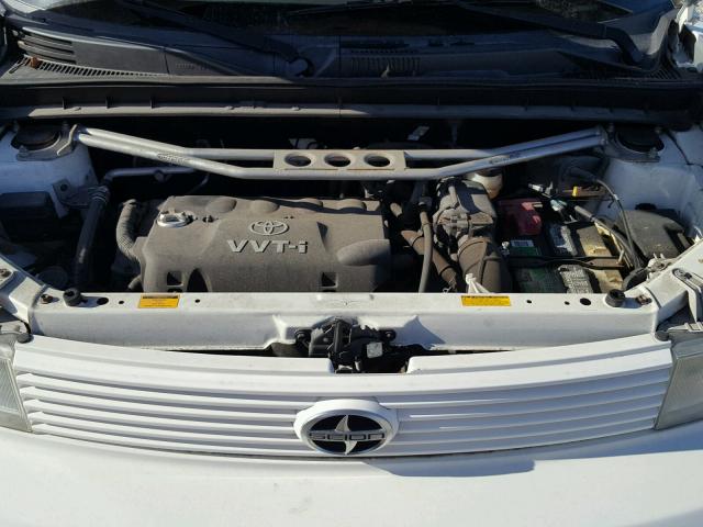 JTLKT324X64107712 - 2006 TOYOTA SCION XB WHITE photo 7