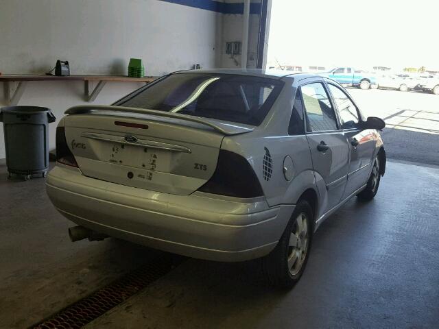 1FAFP38322W343646 - 2002 FORD FOCUS ZTS GRAY photo 4