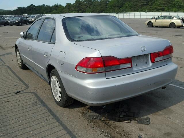 1HGCG66512A148879 - 2002 HONDA ACCORD LX SILVER photo 3