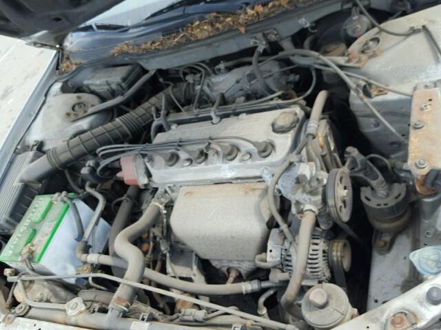 1HGCG66512A148879 - 2002 HONDA ACCORD LX SILVER photo 7