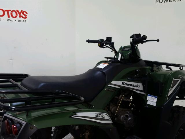 RGSWM22A3HB922929 - 2017 KAWASAKI KVF300 GREEN photo 14