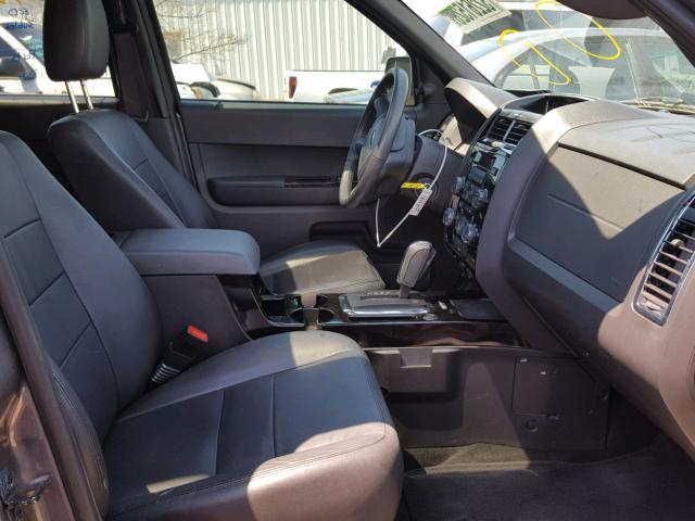 1FMCU0E74BKA43654 - 2011 FORD ESCAPE LIM GRAY photo 5