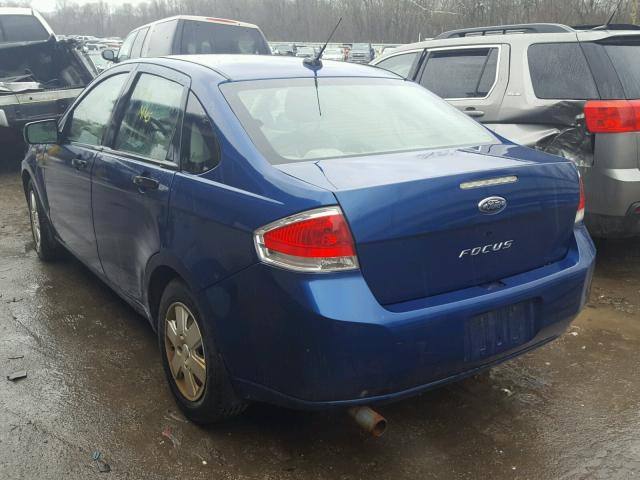 1FAHP34NX8W137080 - 2008 FORD FOCUS S/SE BLUE photo 3