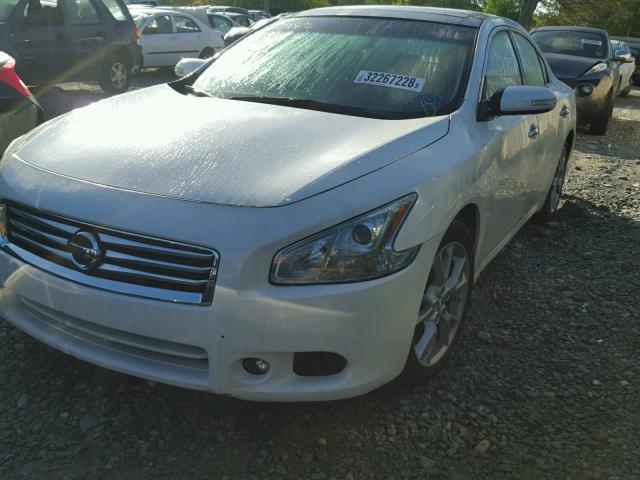 1N4AA5AP3CC832743 - 2012 NISSAN MAXIMA S WHITE photo 2