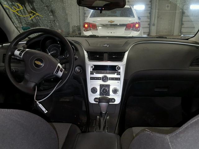 1G1ZC5EB7AF163452 - 2010 CHEVROLET MALIBU 1LT SILVER photo 9