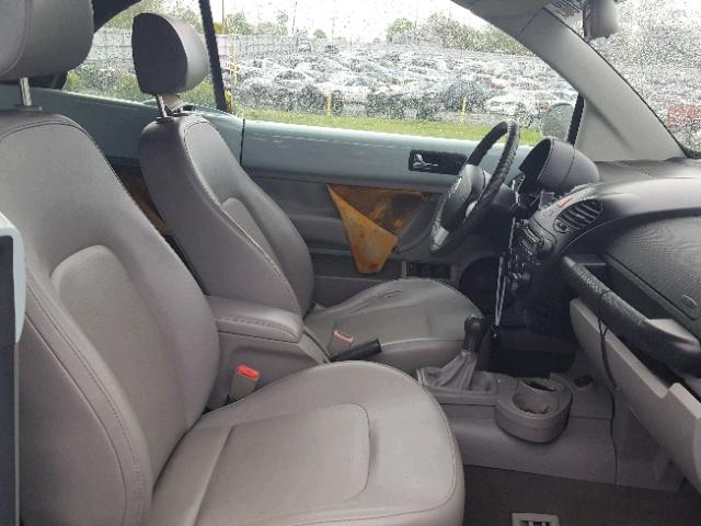 3VWCD31Y65M301168 - 2005 VOLKSWAGEN NEW BEETLE ლურჯი ფოტო 5