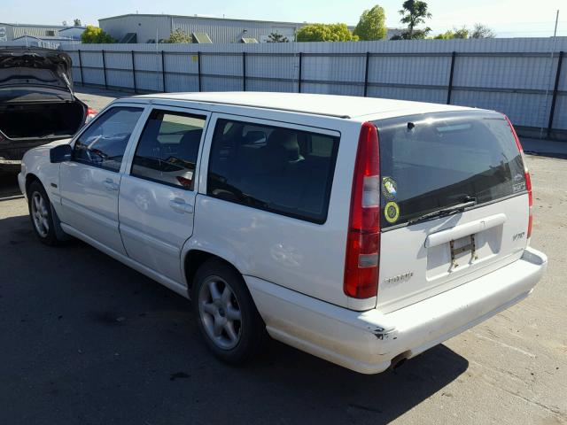 YV1LW5573W2499625 - 1998 VOLVO V70 WHITE photo 3