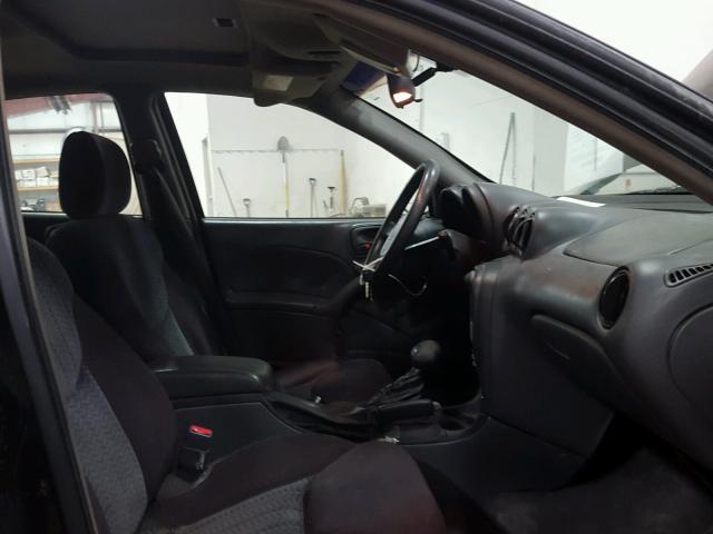 1G2NF52E33C285536 - 2003 PONTIAC GRAND AM S შავი ფოტო 5