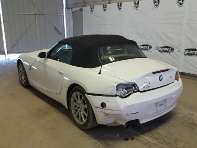 4USBU33546LW67631 - 2006 BMW Z4 3.0 WHITE photo 3