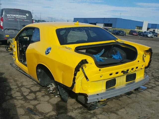 2C3CDZFJ2HH594009 - 2017 DODGE CHALLENGER YELLOW photo 3