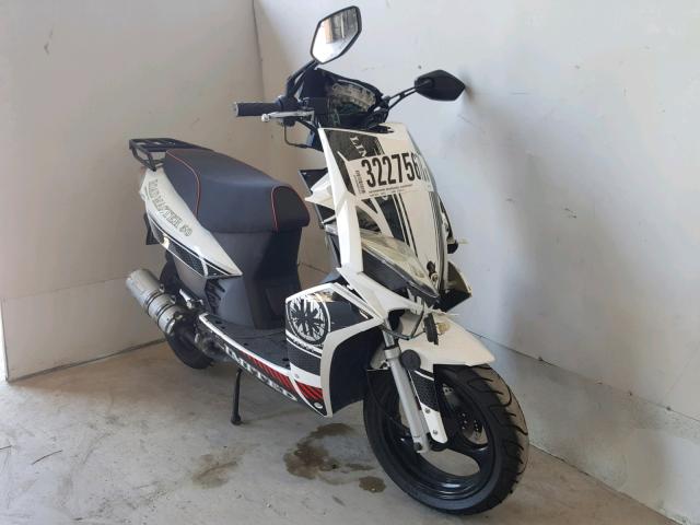 LL0TCAP60GY660111 - 2016 SCOO SCOOTER WHITE photo 1