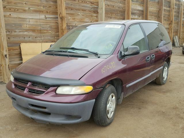 2B4GP2533YR752220 - 2000 DODGE CARAVAN MAROON photo 2