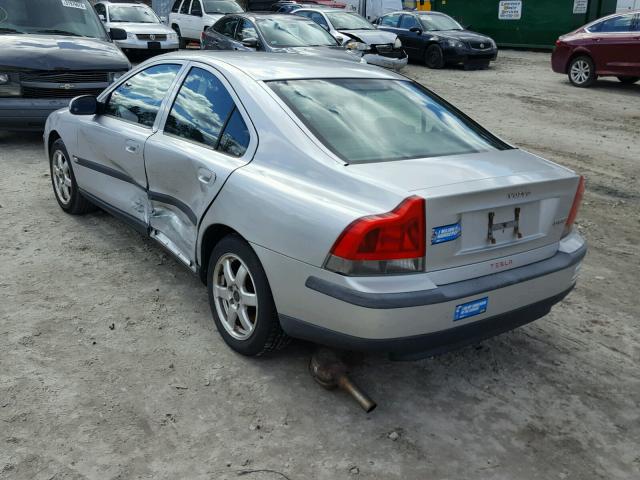 YV1RS61R822168908 - 2002 VOLVO S60 SILVER photo 3