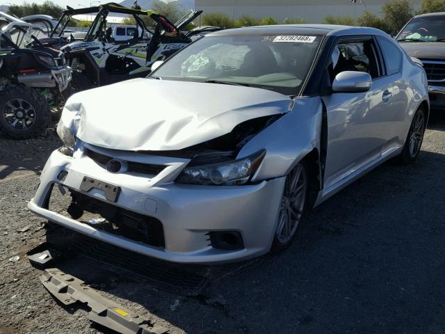 JTKJF5C72C3037992 - 2012 TOYOTA SCION TC 银色 照片 2