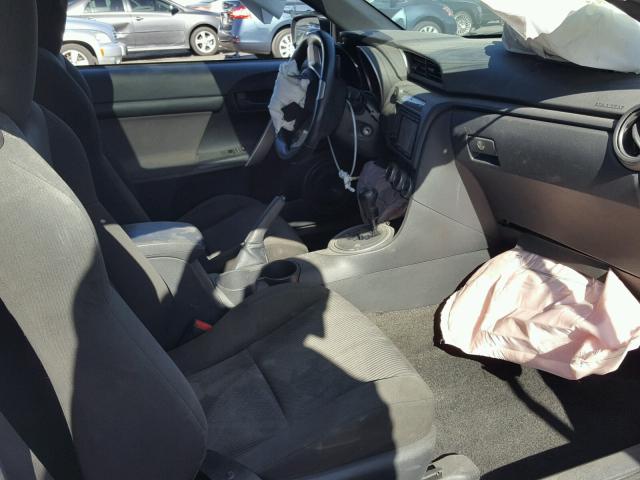 JTKJF5C72C3037992 - 2012 TOYOTA SCION TC 银色 照片 5