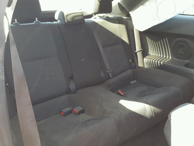 JTKJF5C72C3037992 - 2012 TOYOTA SCION TC 银色 照片 6