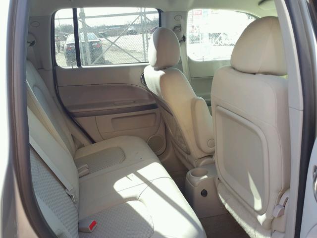 3GNCA13DX8S695355 - 2008 CHEVROLET HHR LS SILVER photo 6