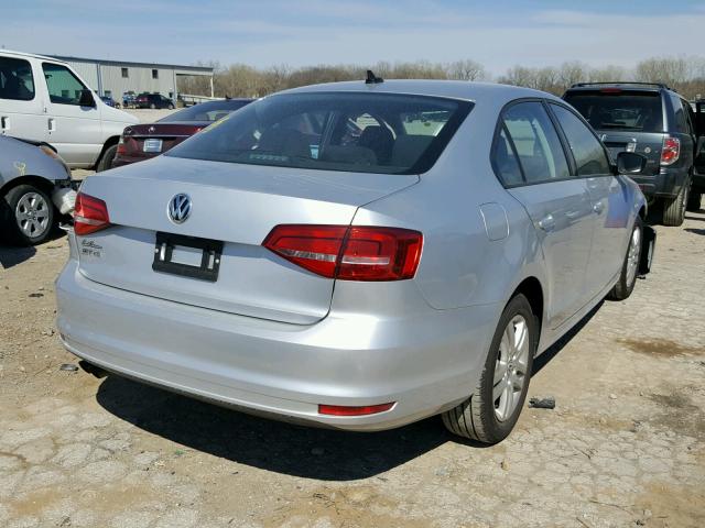 3VW2K7AJXFM242008 - 2015 VOLKSWAGEN JETTA BASE 银色 照片 4