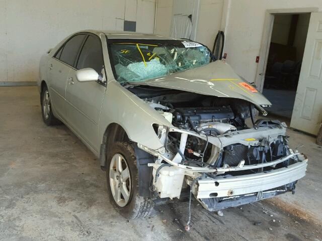 JTDBE32K930198267 - 2003 TOYOTA CAMRY LE/X SILVER photo 1