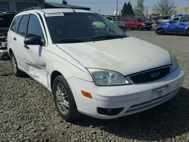 1FAFP36N37W182901 - 2007 FORD FOCUS ZXW WHITE photo 1