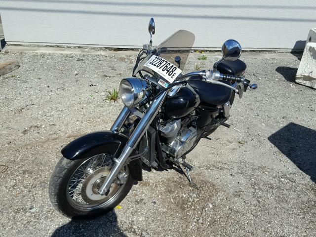 JH2RC44393M704969 - 2003 HONDA VT750 CDA 黑色 照片 2