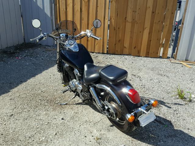 JH2RC44393M704969 - 2003 HONDA VT750 CDA 黑色 照片 3