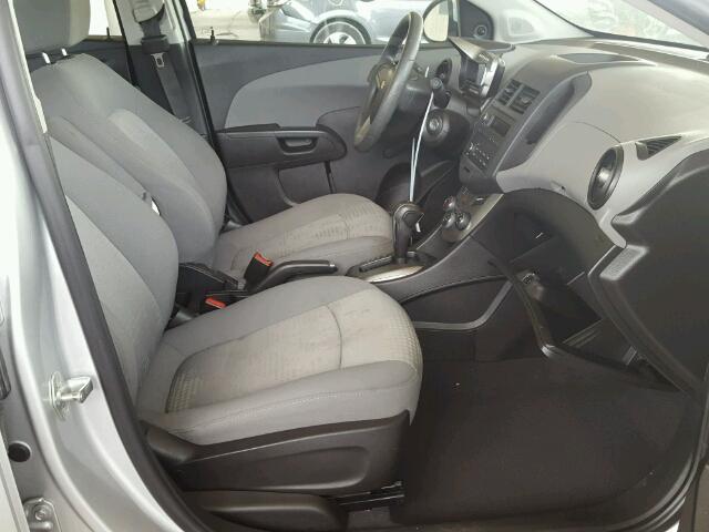 1G1JA5SH7C4226785 - 2012 CHEVROLET SONIC LS GRAY photo 5