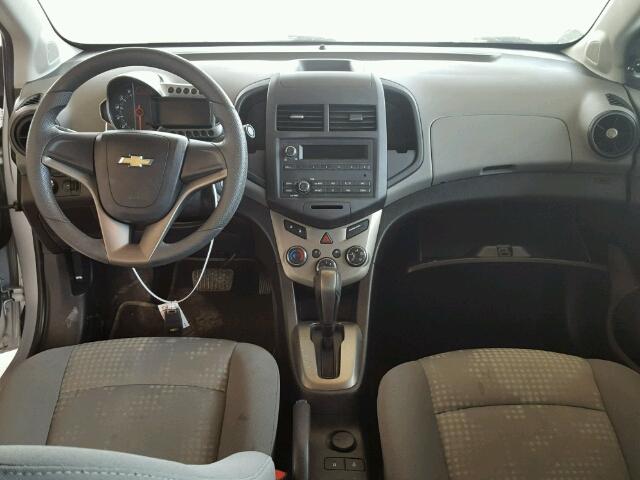 1G1JA5SH7C4226785 - 2012 CHEVROLET SONIC LS GRAY photo 9