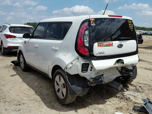 KNDJN2A25G7370816 - 2016 KIA SOUL WHITE photo 3