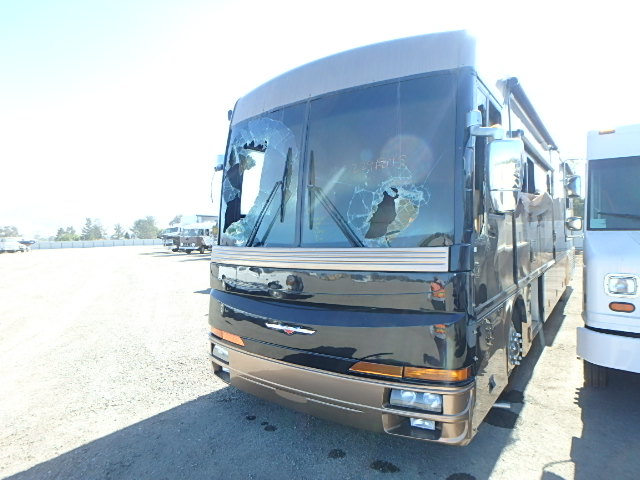 4VZBR1D984C046594 - 2004 SPARTAN MOTORS MOTORHOME BROWN photo 2