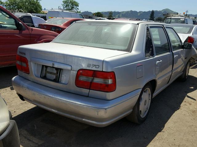 YV1LS5576W2548229 - 1998 VOLVO S70 SILVER photo 4