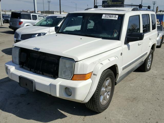 1J8HG58236C260717 - 2006 JEEP COMMANDER WHITE photo 2