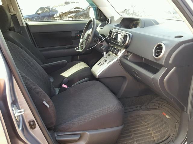 JTLKE50E891090898 - 2009 TOYOTA SCION XB SILVER photo 5