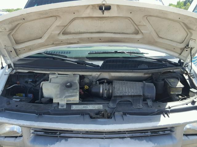 1GCFG25W611144226 - 2001 CHEVROLET EXPRESS G2 WHITE photo 7