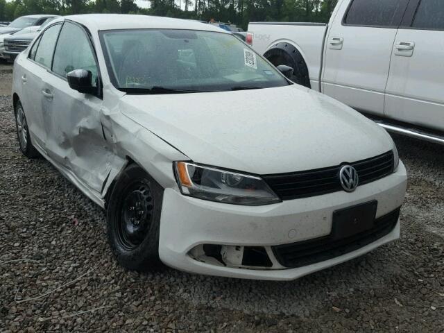 3VW2K7AJ9EM225876 - 2014 VOLKSWAGEN JETTA BASE Սպիտակ լուսանկար 1