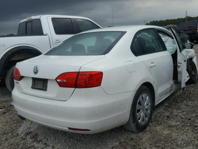 3VW2K7AJ9EM225876 - 2014 VOLKSWAGEN JETTA BASE Սպիտակ լուսանկար 4