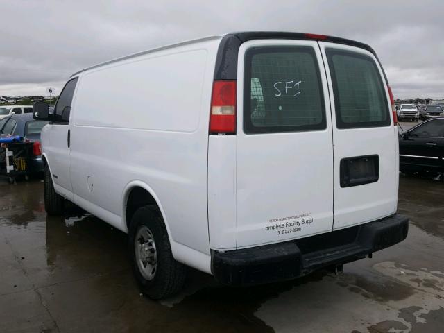 1GCGG25V151243280 - 2005 CHEVROLET EXPRESS G2 WHITE photo 3