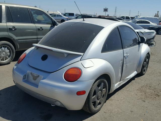 3VWCA21CXXM447213 - 1999 VOLKSWAGEN NEW BEETLE 银色 照片 4