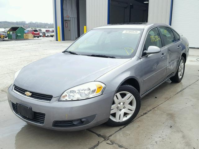 2G1WU581669147441 - 2006 CHEVROLET IMPALA LTZ GRAY photo 2