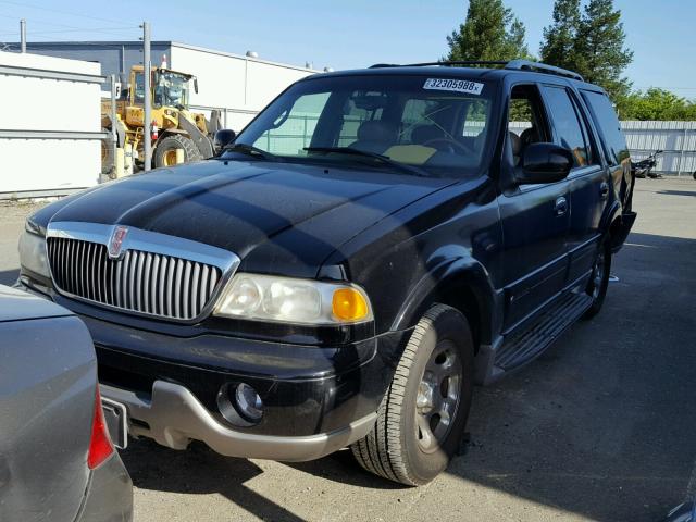 5LMRU27A1YLJ03159 - 2000 LINCOLN NAVIGATOR 黑色 照片 2
