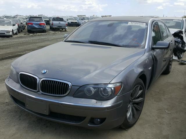 WBAHN83527DT72188 - 2007 BMW 750 SILVER photo 2