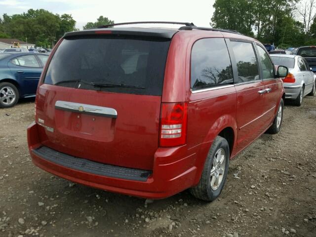 2A8HR54P28R103668 - 2008 CHRYSLER TOWN & COU RED photo 4