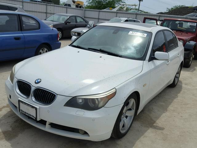 WBANE53517CY04289 - 2007 BMW 525 I WHITE photo 2