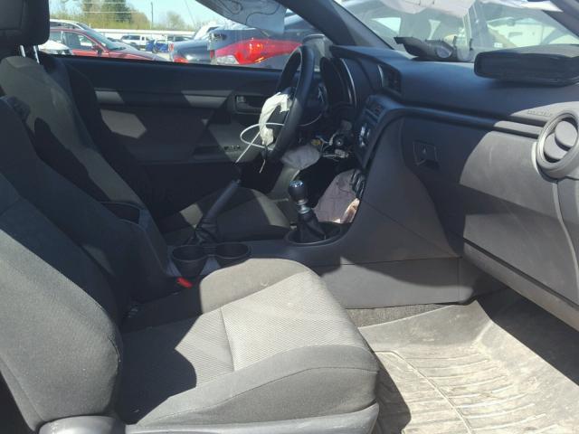 JTKJF5C78B3000864 - 2011 TOYOTA SCION TC 银色 照片 5