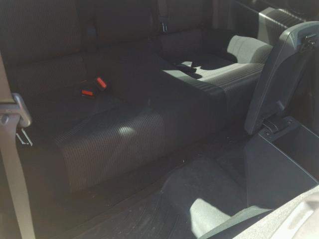 JTKJF5C78B3000864 - 2011 TOYOTA SCION TC 银色 照片 6