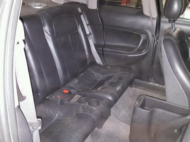 1G8ZR12751Z244389 - 2001 SATURN SC2 SILVER photo 6