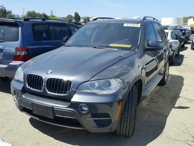 5UXZV4C57D0B03771 - 2013 BMW X5 XDRIVE3 CHARCOAL photo 2